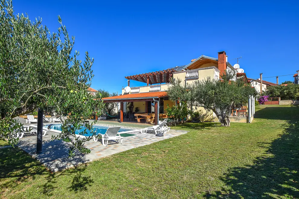 Ferienwohnung in Biograd mit Pool 66117564 6245