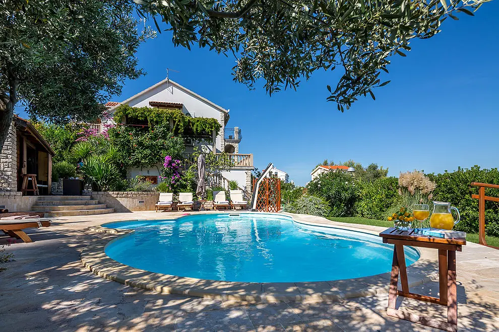 Ferienhaus in Ciovo mit Pool 66119100 7436