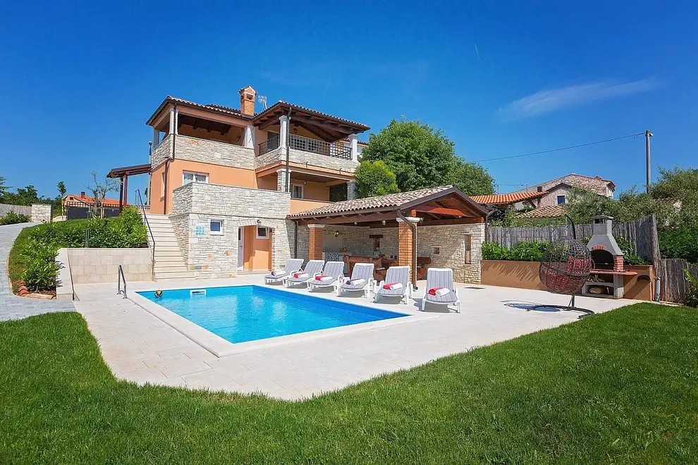 Ferienhaus in Porec mit Pool 66123949 11105