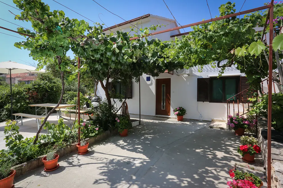 Ferienwohnung in Brac  66125384 12133