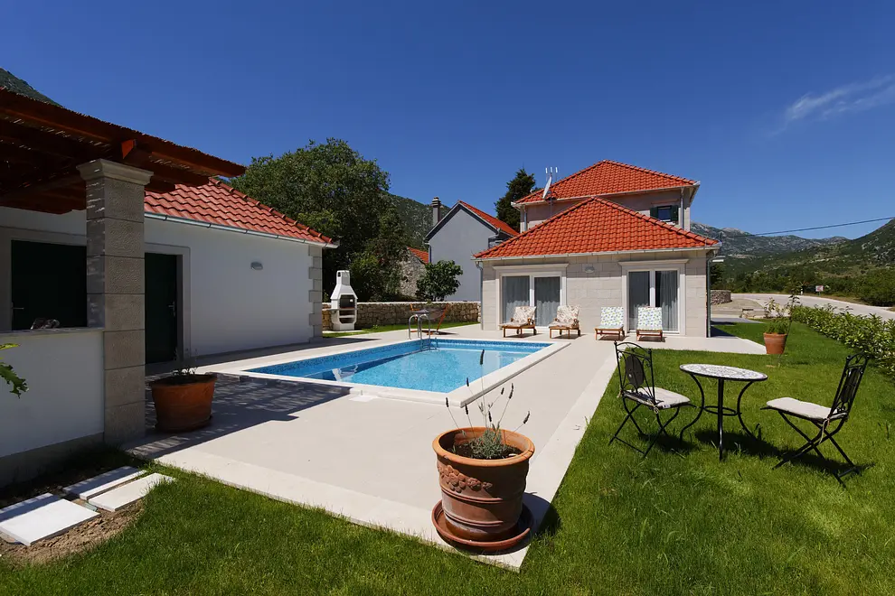 Ferienhaus in Makarska mit Pool 66124661 11602