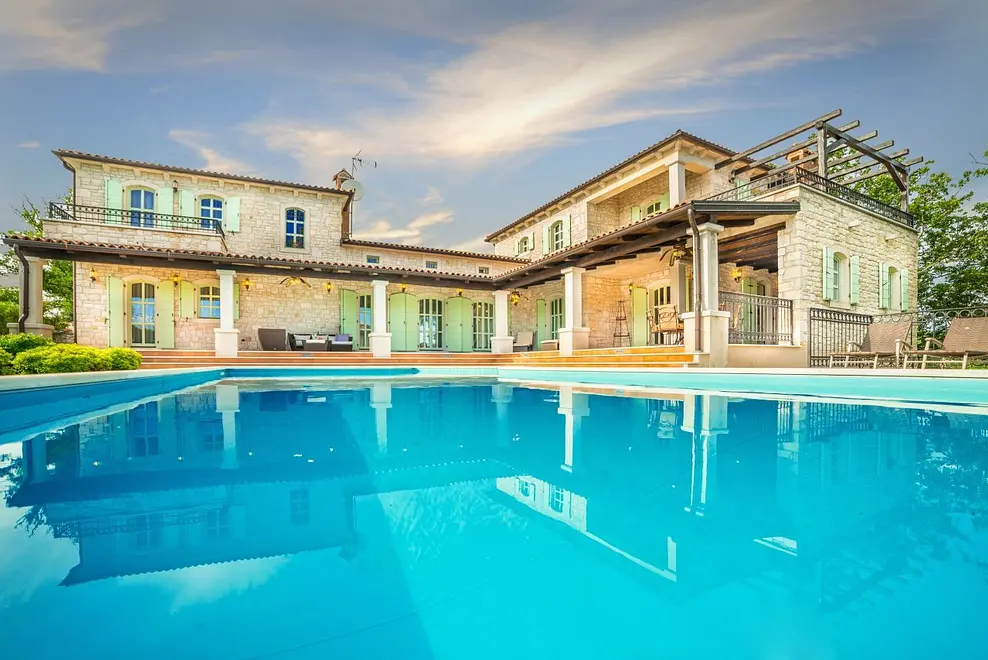 Ferienhaus in Porec mit Pool 66121100 8977