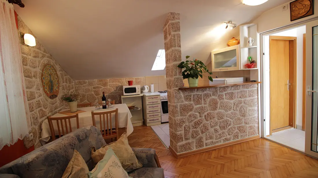 Ferienwohnung in Omis  66128385 14561