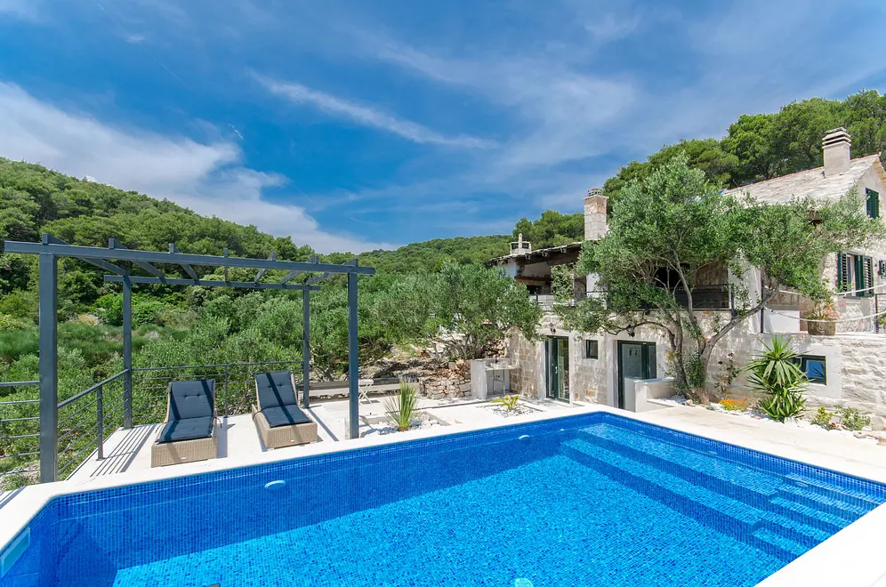 Ferienhaus in Brac mit Pool 66128430 14597