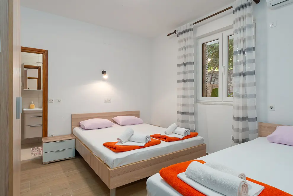 Ferienwohnung in Novalja mit Pool 66128802 14863