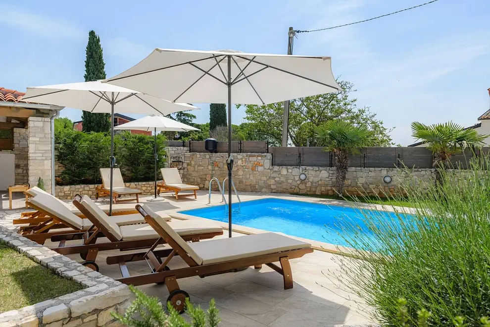 Ferienhaus in Porec mit Pool 66130027 15735