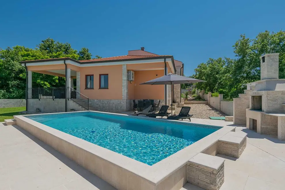 Ferienhaus in Porec mit Pool 66130316 15928