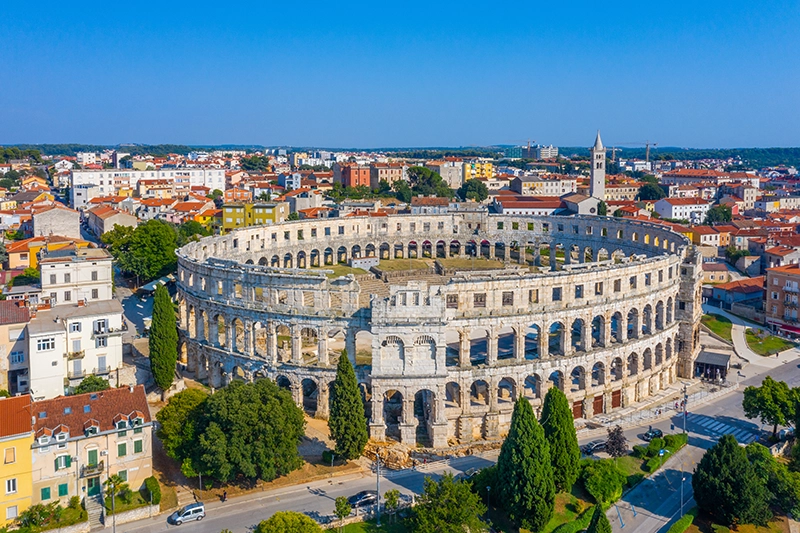 Amphitheater-Pula-in-Istrien